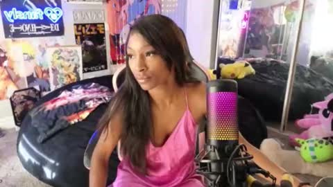 NIVIA WOLFE online show from December 2025 05:09:01 PM