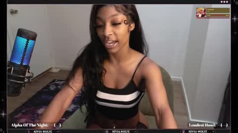 Snapshot of niviawolfe chatting on May 2026 01:57:02 AM NIVIA WOLFE online show from May 2026 01:57:02 AM