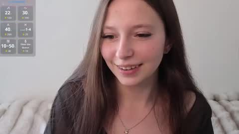 Snapshot of nivorelle chatting on May 2026 01:30:01 PM Polly 3 online show from May 2026 01:30:01 PM