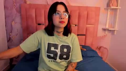 Snapshot of nixielee__ chatting on September 2025 03:17:02 AM Nixie online show from September 2025 03:17:02 AM
