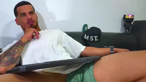 Nicolas Muscle online show from February 2025 07:06:02 AM