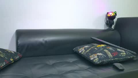 Nicolas Muscle online show from March 2025 08:34:01 AM