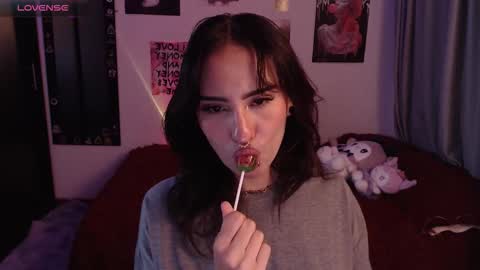 Nixxie  online show from October 2025 01:39:02 AM