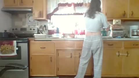 Snapshot of njsnowbunny chatting on October 2025 06:52:01 PM njsnowbunny online show from October 2025 06:52:01 PM