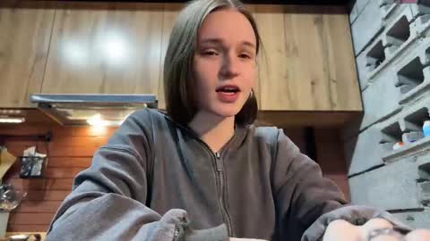 Snapshot of nloraaa chatting on November 2025 09:27:01 PM Tears Lora online show from November 2025 09:27:01 PM