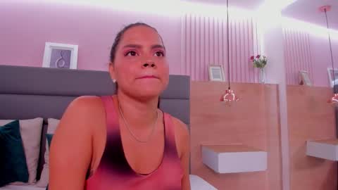 Snapshot of noa_blake chatting on October 2025 09:14:02 PM Noa online show from October 2025 09:14:02 PM