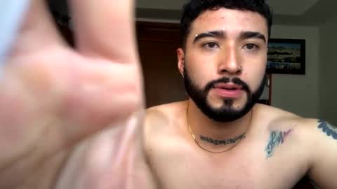 Snapshot of noa_bonucci chatting on February 2025 06:04:02 PM noa_bonucci online show from February 2025 06:04:02 PM