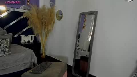 Snapshot of noa_bonucci chatting on March 2025 03:56:01 PM noa_bonucci online show from March 2025 03:56:01 PM