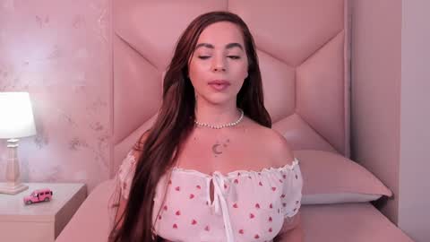 Snapshot of noa_butterfly chatting on January 2025 11:43:02 AM ambarsulliva online show from January 2025 11:43:02 AM