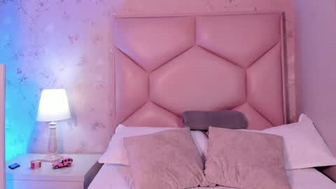 Snapshot of noa_butterfly chatting on February 2025 11:50:01 AM ambarsulliva online show from February 2025 11:50:01 AM