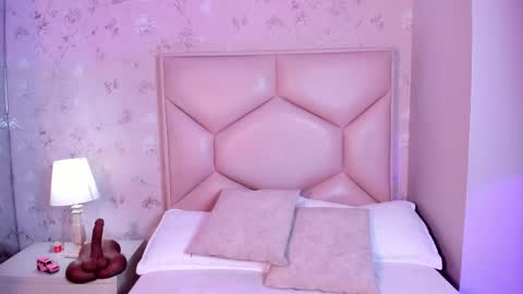   ambarsulliva  online show from October 2025 11:33:02 AM