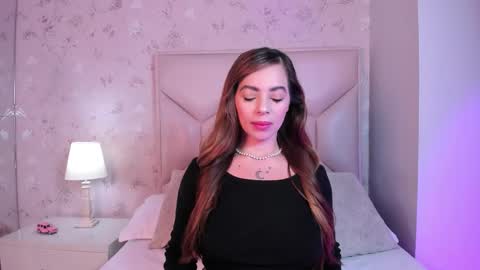   ambarsulliva  online show from February 2026 11:31:01 AM