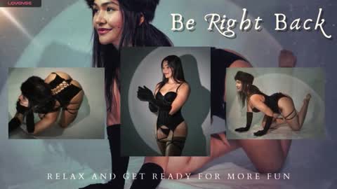 Snapshot of noa_moon chatting on February 2026 03:02:01 AM Noa online show from February 2026 03:02:01 AM