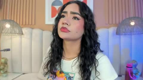 Snapshot of noa_moon chatting on April 2026 02:42:01 AM Noa online show from April 2026 02:42:01 AM