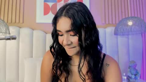 Snapshot of noa_moon chatting on April 2026 02:48:02 AM Noa online show from April 2026 02:48:02 AM