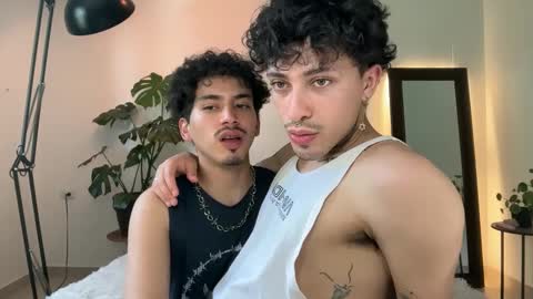 noah_and_steven online show from May 2026 06:59:01 PM