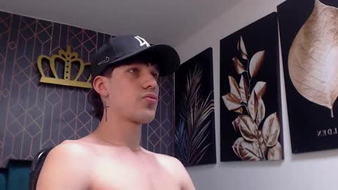 Snapshot of noah_brigth chatting on March 2025 03:34:02 AM Noah Brigth online show from March 2025 03:34:02 AM