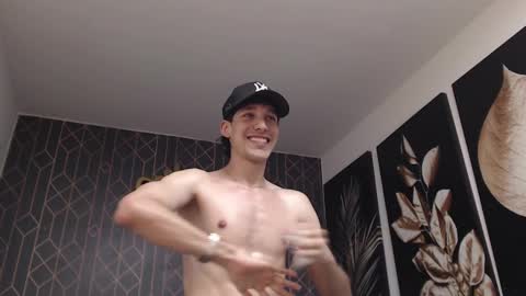 Snapshot of noah_brigth chatting on March 2025 06:12:02 AM Noah Brigth online show from March 2025 06:12:02 AM