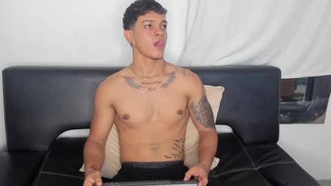 Snapshot of noah_brow chatting on September 2025 11:42:01 PM noah_brow online show from September 2025 11:42:01 PM