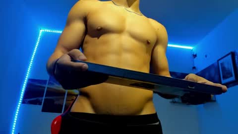 Snapshot of noah_flynn1 chatting on October 2025 08:39:01 AM noah_flynn1 online show from October 2025 08:39:01 AM