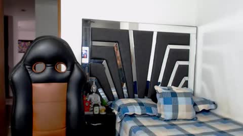 Noah Harris01 online show from February 2026 11:55:01 AM