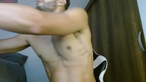 Snapshot of noah_jhonsonn chatting on December 2024 04:18:01 PM Noah online show from December 2024 04:18:01 PM