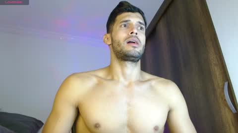 Snapshot of noah_jhonsonn chatting on December 2024 11:12:01 AM Noah online show from December 2024 11:12:01 AM