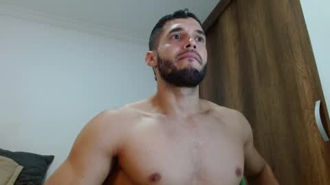Snapshot of noah_jhonsonn chatting on April 2026 01:41:02 PM Noah online show from April 2026 01:41:02 PM