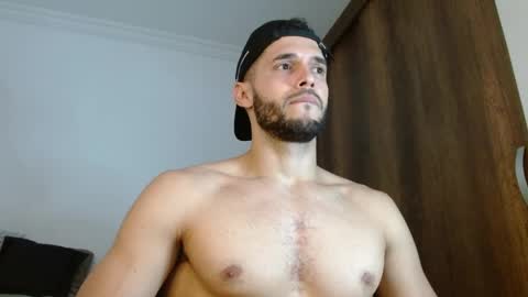Snapshot of noah_jhonsonn chatting on April 2026 03:25:01 PM Noah online show from April 2026 03:25:01 PM