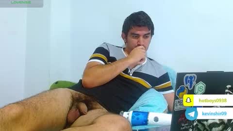 noah_meyer_ online show from November 2025 03:50:01 AM