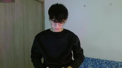 Snapshot of noah_millerx_ chatting on May 2026 04:18:01 AM noah online show from May 2026 04:18:01 AM