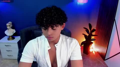 noah_smith04 online show from October 2025 12:06:01 PM