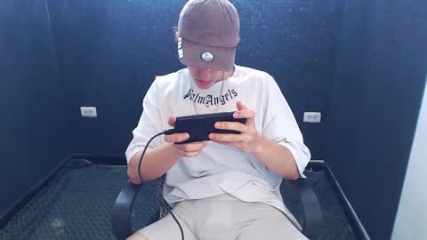 Snapshot of noah_sokolov chatting on November 2025 08:31:01 PM noah_sokolov online show from November 2025 08:31:01 PM