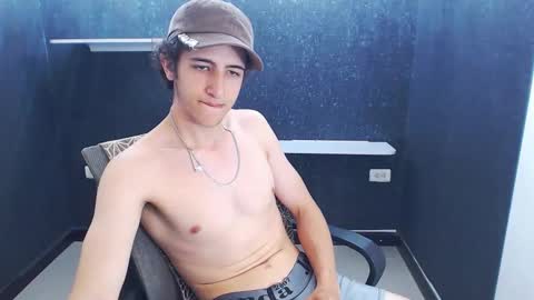 Snapshot of noah_sokolov chatting on December 2025 07:53:02 PM noah_sokolov online show from December 2025 07:53:02 PM