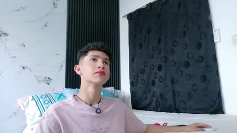 Snapshot of noah_tyler_ chatting on February 2026 07:04:02 PM noah tyler online show from February 2026 07:04:02 PM