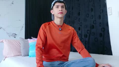 Snapshot of noah_tyler_ chatting on March 2026 06:44:01 PM noah tyler online show from March 2026 06:44:01 PM