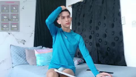 Snapshot of noah_tyler_ chatting on April 2026 06:16:02 PM noah tyler online show from April 2026 06:16:02 PM