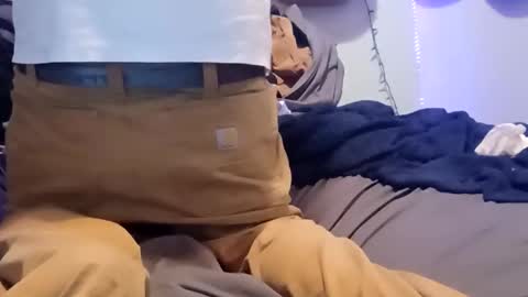 Noah Wesley online show from November 2025 04:40:01 AM