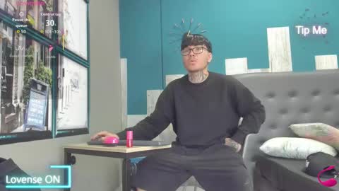 Noah online show from February 2026 12:37:02 PM