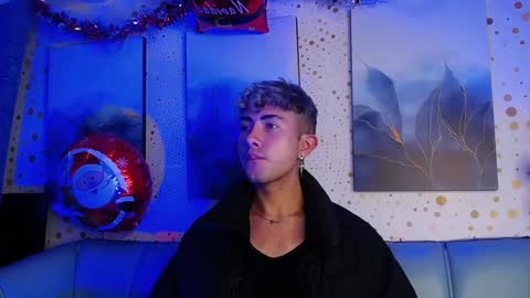 Snapshot of noah_xitruxx chatting on December 2024 03:08:02 PM Noah online show from December 2024 03:08:02 PM