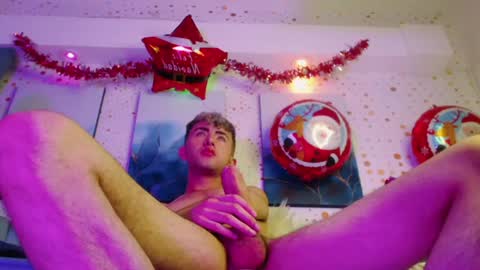 Snapshot of noah_xitruxx chatting on December 2024 03:37:01 PM Noah online show from December 2024 03:37:01 PM
