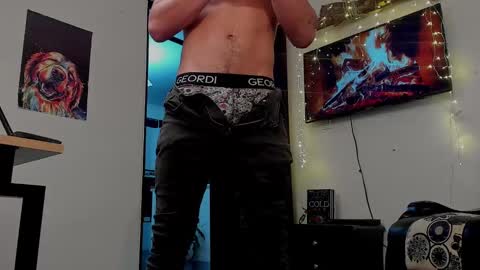 Snapshot of noahbrawn chatting on January 2025 12:10:01 PM LIAM- noah online show from January 2025 12:10:01 PM