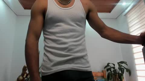 Snapshot of noahbrawn chatting on October 2025 01:13:01 PM LIAM- noah online show from October 2025 01:13:01 PM