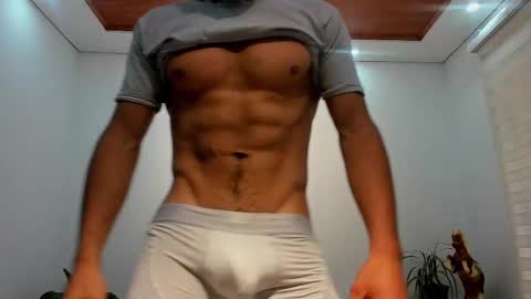 Snapshot of noahbrawn chatting on November 2025 02:06:01 PM LIAM- noah online show from November 2025 02:06:01 PM