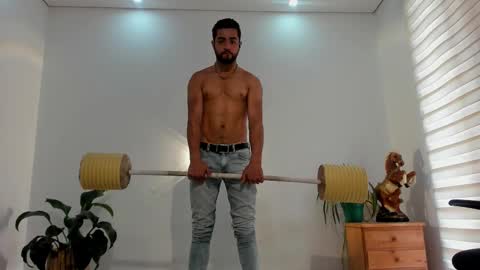 Snapshot of noahbrawn chatting on February 2026 01:20:01 PM LIAM- noah online show from February 2026 01:20:01 PM