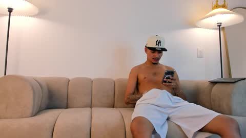 noahdaviss online show from March 2026 11:23:01 PM