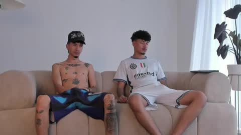 noahdaviss online show from April 2026 10:12:02 PM