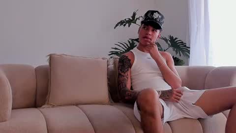 Snapshot of noahdaviss chatting on July 2026 09:24:01 PM noahdaviss online show from July 2026 09:24:01 PM