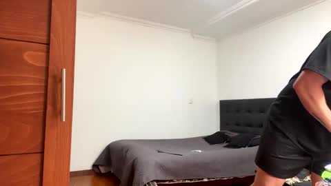 noahsexx98 online show from October 2025 03:42:01 PM