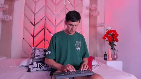 Noah Steele online show from September 2025 08:03:01 PM